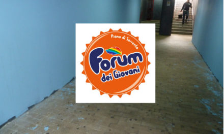 Piano di Sorrento – Raid alla stazione/ La proposta del Forum: “Mani colorate per coprire l’atto vandalico”