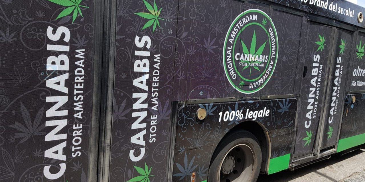 Penisola sorrentina/ La pubblicità della cannabis sui bus dell’EAV