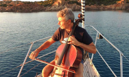 Sorrento/La denuncia del musicista Roberto Soldatini: “Dopo un’ora sono stato cacciato dal porto”